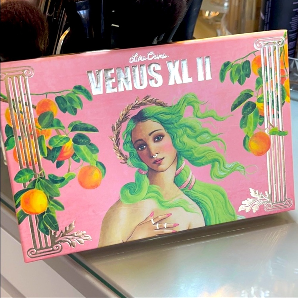 Venus XL ii makeup palette
